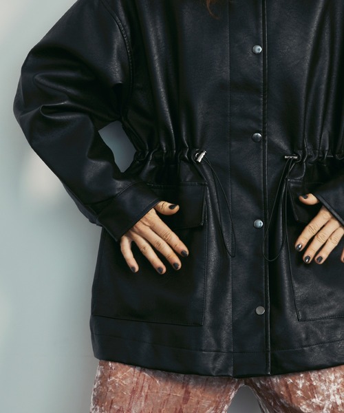 uyuウユ uyu.（ウユ）の「Waist Drawstring Over Leather Jacket / ウエスト