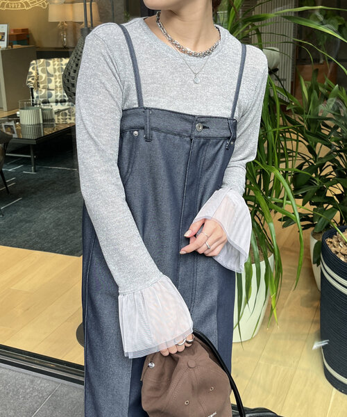 DouDou(ドゥドゥ)の「【WEB限定】チュール切替ラメプルオーバー(Tシャツ/カットソー・レディース・グレイッシュベージュ/グレー・FREE)」の9枚目の写真