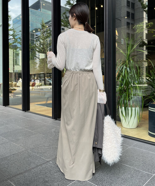 DouDou(ドゥドゥ)の「【WEB限定】チュール切替ラメプルオーバー(Tシャツ/カットソー・レディース・グレイッシュベージュ/グレー・FREE)」の17枚目の写真