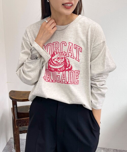 fredy emue(フレディエミュ)の「CATフロッキープリント ロンTシャツ(Tシャツ/カットソー・レディース・チャコールグレー/オフホワイト/ライトグレー・38)」の2枚目の写真
