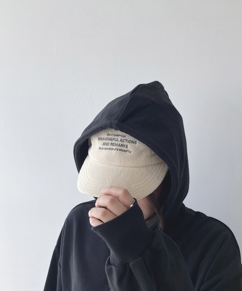 AS KNOW AS plus（アズノゥアズプラス）の「◇フリースフライトキャップ（キャップ・レディース・ブラック/アイボリー・FREE）」の21枚目の写真