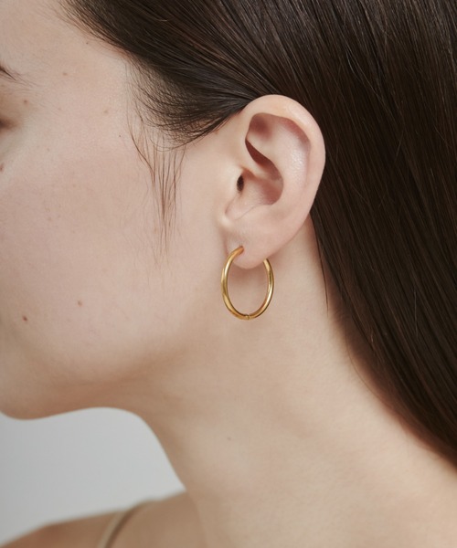 ciite'(シーテ)の「【 金属アレルギー対応 】 シンプルフープピアス サージカルステンレス (両耳用)(ピアス(両耳用)・レディース・シルバー/ゴールド/ピンクゴールド・FREE)」の2枚目の写真