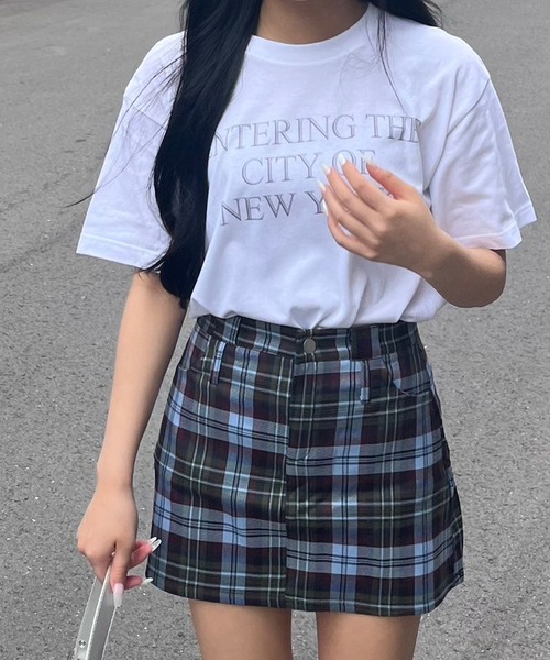 fiere(フィエール)の「シンプルグラフィックデザインTシャツ(Tシャツ/カットソー・レディース・ホワイト・MEDIUM/LARGE)」の1枚目の写真