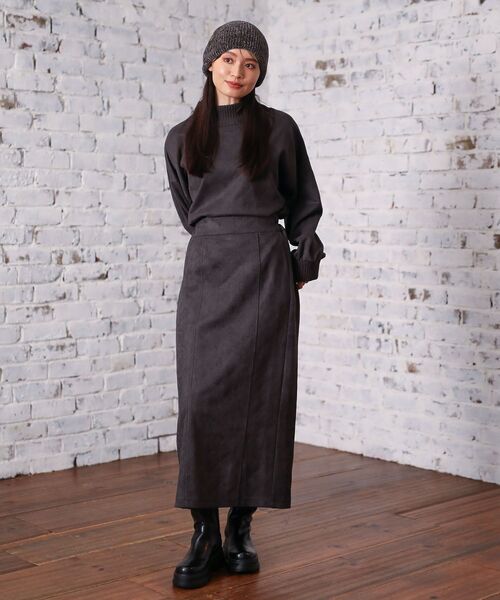 ELENCARE DUE（エレンカーレデュエ）の「・ELENCARE DUE エンボスプルオーバー（Tシャツ/カットソー・レディース・ライトグレー/チャコールグレー/アイボリー/グレイッシュベージュ・FREE）」の14枚目の写真