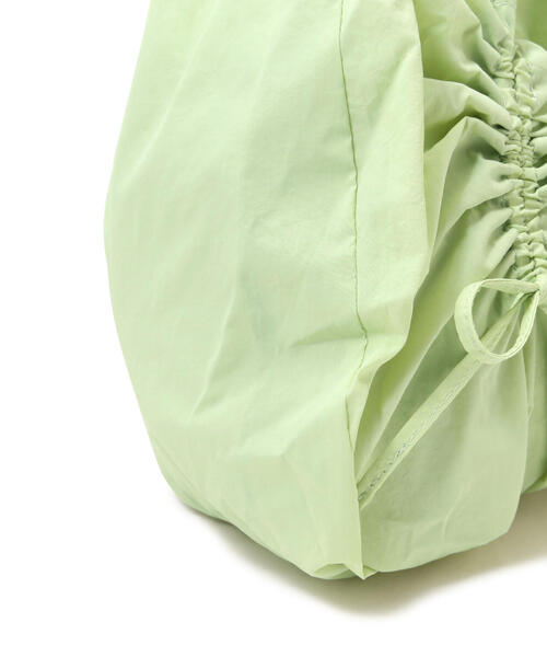 FREE'S MART（フリーズマート）の「◆くしゅリボントート（トートバッグ・レディース・ブラック/ライトグリーン・ﾌﾘ-）」の9枚目の写真