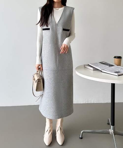 【セール】ハーフジップ ジャンパースカート Vネック ノースリーブ ワンピース（ジャンパースカート）｜COCOMOMO（ココモモ）