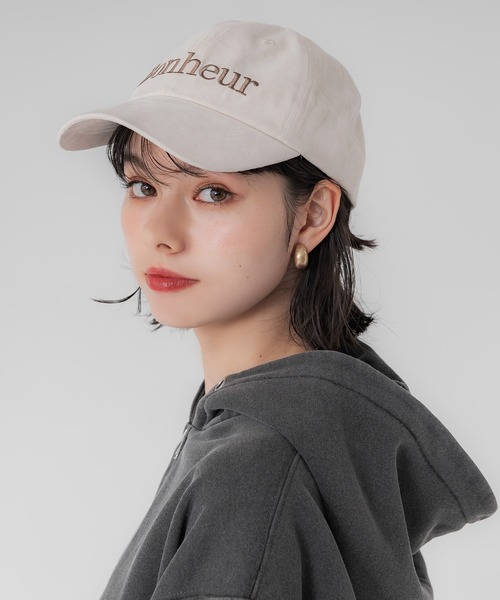 coca（coca）（コカ）の「スウェード調 ロゴ刺繍キャップ（キャップ・レディース・ネイビー/アイボリー・ONE SIZE）」の6枚目の写真