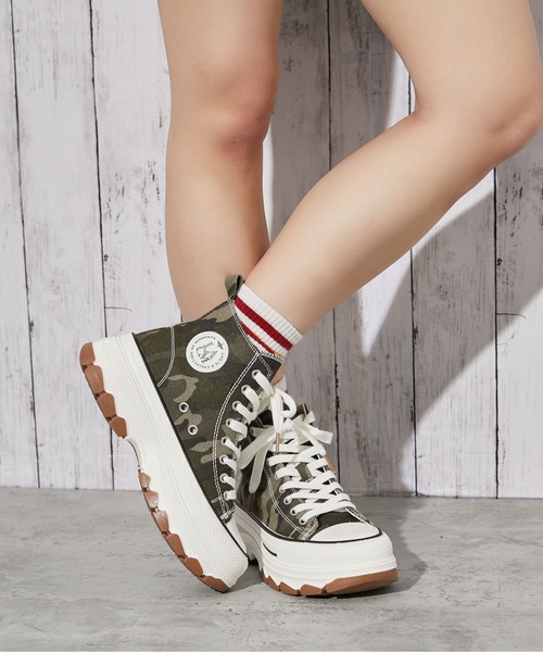 GORGE（ゴージ）の「厚底キャンバススニーカー（スニーカー・レディース・ブラック/オフホワイト/レオパード/カモフラージュ・S/M/L/LL）」の3枚目の写真