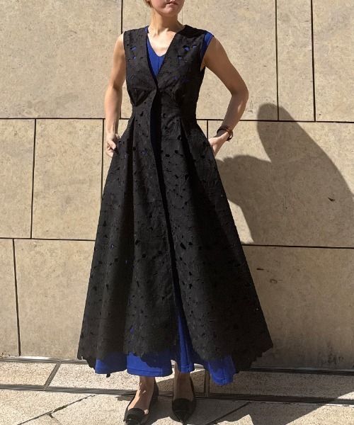 JENNE（ジェンヌ）の「ラグジュアリーレースジレ（その他トップス・レディース・ベージュ/ブラック/ホワイト・SMALL/MEDIUM/LARGE）」の14枚目の写真