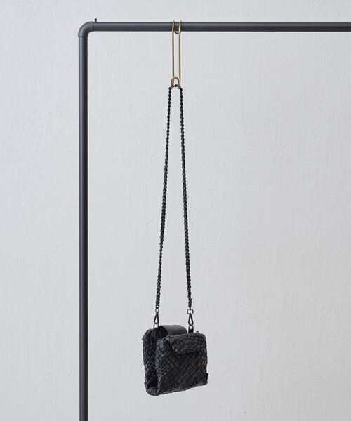 BEARDSLEY（ビアズリー）の「《Hoaw.》 スマホウォレット