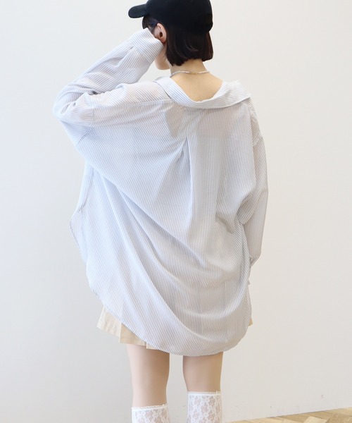 earth music&ecology（アースミュージックアンドエコロジー）の「【WEB限定】シアーシャツ（シャツ/ブラウス・レディース・ブルー/ストライプ/オフホワイト/ブラック・FREE）」の15枚目の写真