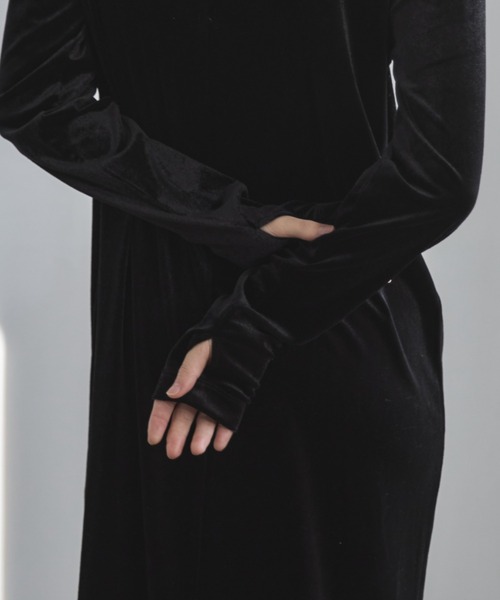 feepur（フェピュール）の「【TALL/２Tサイズあり】ベロアロングワンピース（ワンピース・レディース・グレー/ブラック/ブラウン・TALL/2T/MEDIUM/SMALL）」の11枚目の写真