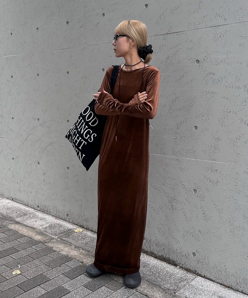 TALL/2Tサイズあり】ベロアロングワンピース（ワンピース）｜feepur