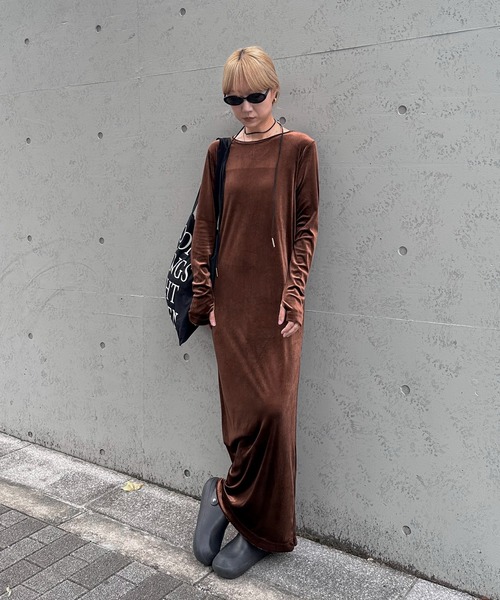 TALL/2Tサイズあり】ベロアロングワンピース（ワンピース）｜feepur