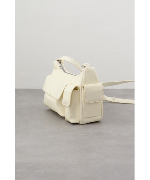 AZUL by moussy(アズールバイマウジー)の「アウトポケットワンハンドルバッグ(ショルダーバッグ・レディース・アイボリー/ブラック・FREE)」の15枚目の写真