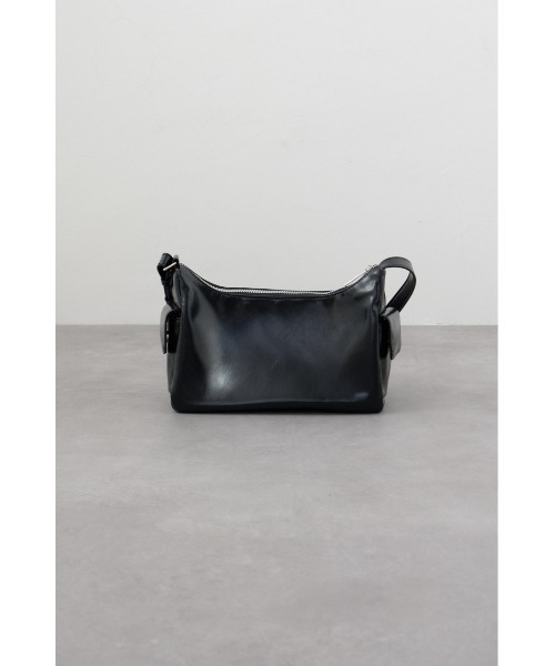 AZUL by moussy(アズールバイマウジー)の「アウトポケットワンハンドルバッグ(ショルダーバッグ・レディース・アイボリー/ブラック・FREE)」の7枚目の写真