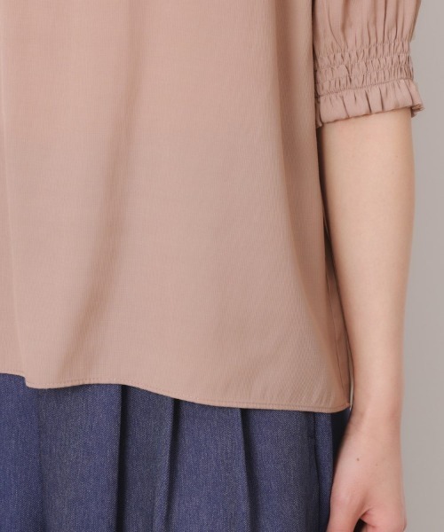 couture brooch（クチュールブローチ）の「【SS～LLサイズ・二の腕カバー・通勤】RTピケシャーリングブラウス（シャツ/ブラウス・レディース・アイボリー/ダークグレー/サンドベージュ・36/38/40/34/42）」の6枚目の写真