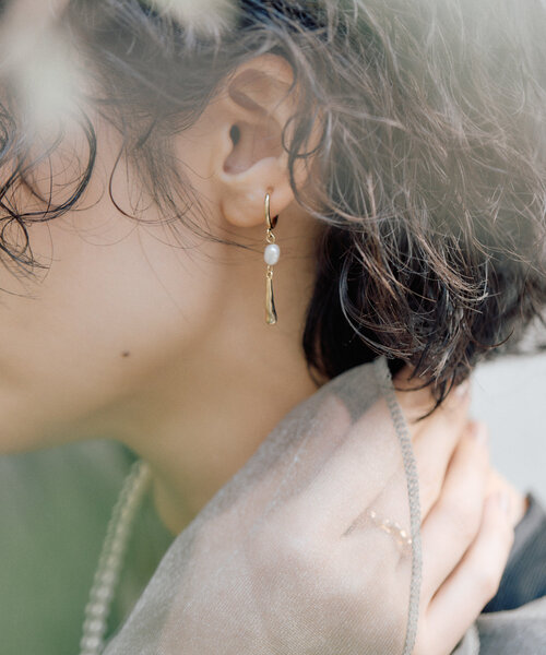 パール×ロングドロップイヤリング（イヤリング）｜ear PAPILLONNER  