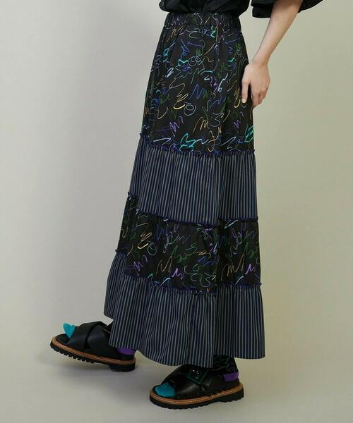 FRAPBOIS（フラボア）の「グラッフィー ティアードスカート（スカート・レディース・ブルー/ブラック・0/1）」の3枚目の写真