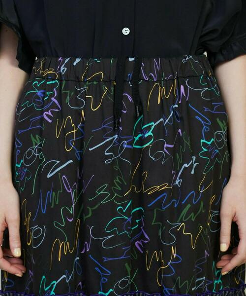 FRAPBOIS（フラボア）の「グラッフィー ティアードスカート（スカート・レディース・ブルー/ブラック・0/1）」の6枚目の写真