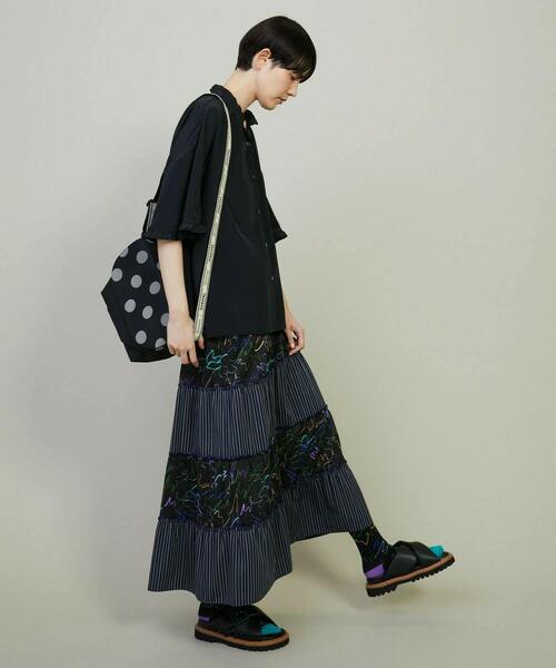 FRAPBOIS（フラボア）の「グラッフィー ティアードスカート（スカート・レディース・ブルー/ブラック・0/1）」の11枚目の写真