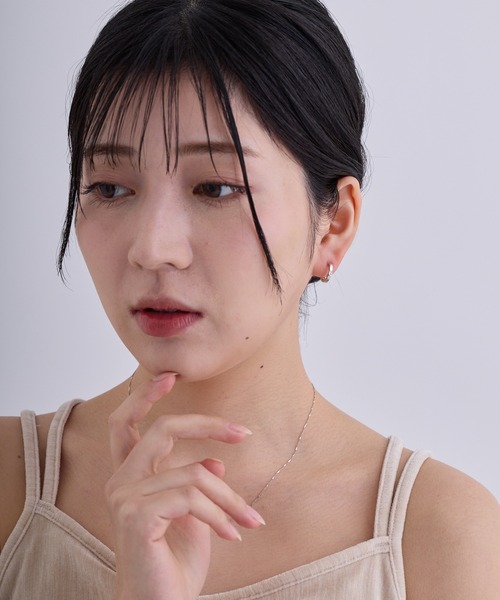 CALIN STANDARD(カリンスタンダード)の「◆金属アレルギー対応◆◆made in japan◆【片手でスムースワンタッチ】フロントキュービックジルコニア スムースクリスタルピアス(ピアス(両耳用)・レディース・ゴールド/シルバー・FREE)」の3枚目の写真