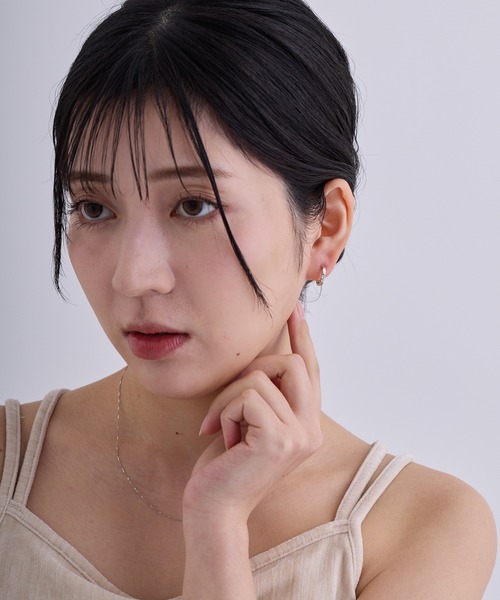 CALIN STANDARD(カリンスタンダード)の「◆金属アレルギー対応◆◆made in japan◆【片手でスムースワンタッチ】フロントキュービックジルコニア スムースクリスタルピアス(ピアス(両耳用)・レディース・ゴールド/シルバー・FREE)」の4枚目の写真