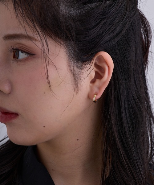 CALIN STANDARD(カリンスタンダード)の「◆金属アレルギー対応◆◆made in japan◆【片手でスムースワンタッチ】フロントキュービックジルコニア スムースクリスタルピアス(ピアス(両耳用)・レディース・ゴールド/シルバー・FREE)」の8枚目の写真