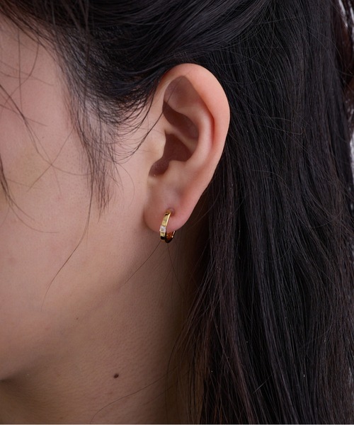 CALIN STANDARD(カリンスタンダード)の「◆金属アレルギー対応◆◆made in japan◆【片手でスムースワンタッチ】フロントキュービックジルコニア スムースクリスタルピアス(ピアス(両耳用)・レディース・ゴールド/シルバー・FREE)」の9枚目の写真