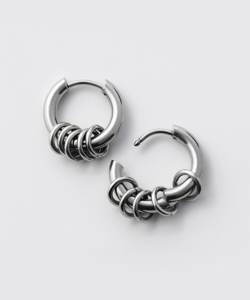 WYZ surgical stainless(ダブリューワイジィーサージカルステンレス)の「【 金属アレルギー対応 】2way リングフープピアス サージカルステンレス(ピアス(両耳用)・メンズ・ゴールド/シルバー・FREE)」の4枚目の写真