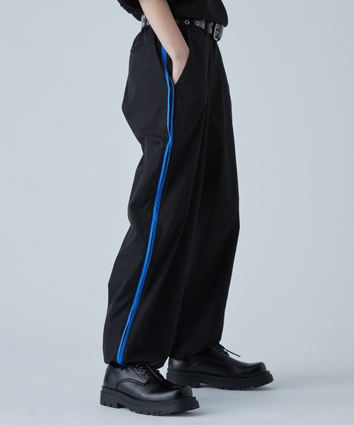 VELNUS(ベルナス)の「【VELNUS】Side zip bicolor design mesh loose nylon track pants/サイドジップバイカラーデザイン メッシュルーズナイロントラックパンツ【セットアップ対応】(その他パンツ・メンズ・ブラック/ブラック系・L/M/S)」の14枚目の写真