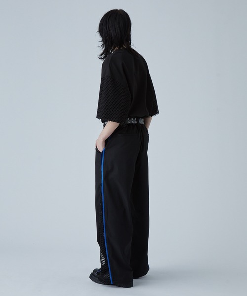 VELNUS(ベルナス)の「【VELNUS】Side zip bicolor design mesh loose nylon track pants/サイドジップバイカラーデザイン メッシュルーズナイロントラックパンツ【セットアップ対応】(その他パンツ・メンズ・ブラック/ブラック系・L/M/S)」の19枚目の写真