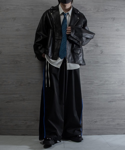 VELNUS(ベルナス)の「【VELNUS】Side zip bicolor design mesh loose nylon track pants/サイドジップバイカラーデザイン メッシュルーズナイロントラックパンツ【セットアップ対応】(その他パンツ・メンズ・ブラック/ブラック系・L/M/S)」の6枚目の写真