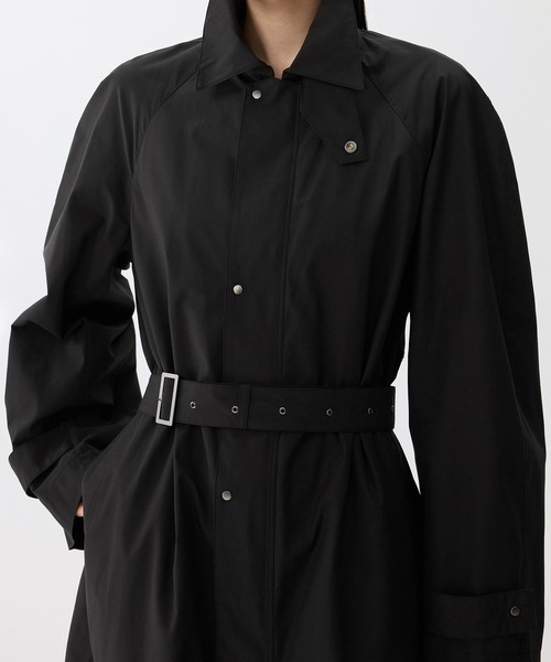 JNBY(ジェーエヌビーワイ)の「Airflow Relax Trench / リラックストレンチコート(トレンチコート・レディース・ベージュ/ブラック・36)」の6枚目の写真