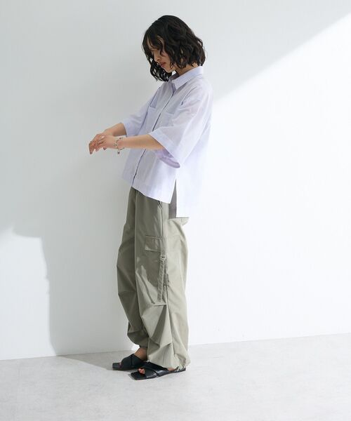 Green　Parks（グリーンパークス）の「綿麻混５分袖ターンバックシャツ（シャツ/ブラウス・レディース・オレンジ/グリーン/ラベンダー/サックスブルー/オフホワイト・FREE）」の15枚目の写真