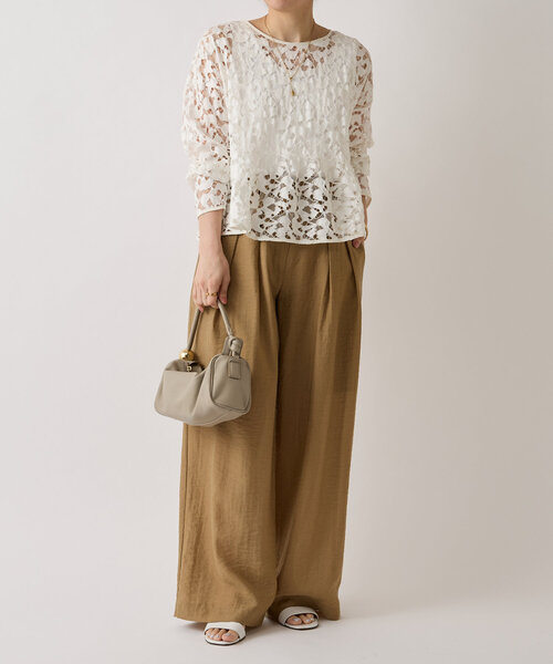 LIVETART(リヴェタート)の「リバーレースクロップドブラウス(シャツ/ブラウス・レディース・ブラック/ホワイト・FREE)」の5枚目の写真