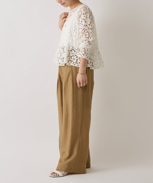 LIVETART(リヴェタート)の「リバーレースクロップドブラウス(シャツ/ブラウス・レディース・ブラック/ホワイト・FREE)」の6枚目の写真