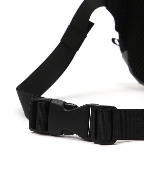 PACKING(パッキング)の「PACKING/パッキング/REFLECTIVE WAIST BAG/リフレクティブ ウェストバッグ/PA-053(ショルダーバッグ・メンズ・ブラック・F)」の12枚目の写真