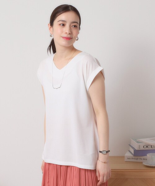 ITS'DEMO（イッツデモ）の「◆【吸水速乾／洗濯機OK／洗濯後しわになりにくい】カットミラノVネックプルオーバー（Tシャツ/カットソー・レディース・ブルーグリーン/オフホワイト/ブラック/サックスブルー/レッド系・00）」の8枚目の写真