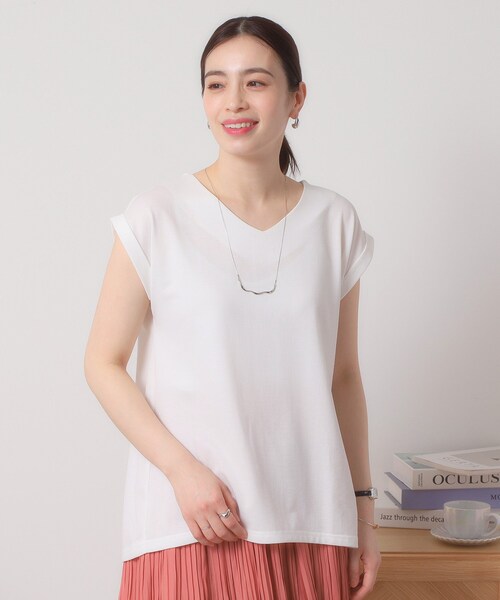 ITS'DEMO（イッツデモ）の「◆【吸水速乾／洗濯機OK／洗濯後しわになりにくい】カットミラノVネックプルオーバー（Tシャツ/カットソー・レディース・ブルーグリーン/オフホワイト/ブラック/サックスブルー/レッド系・00）」の9枚目の写真