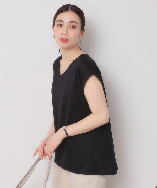 ITS'DEMO（イッツデモ）の「◆【吸水速乾／洗濯機OK／洗濯後しわになりにくい】カットミラノVネックプルオーバー（Tシャツ/カットソー・レディース・ブルーグリーン/オフホワイト/ブラック/サックスブルー/レッド系・00）」の13枚目の写真