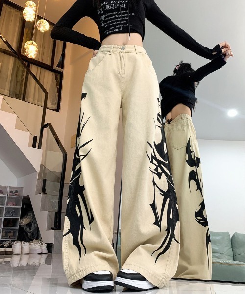 SHEENA(シーナ)の「サイドトライバルプリントワイドパンツ(デニムパンツ・レディース・ベージュ・S/M/L)」の2枚目の写真