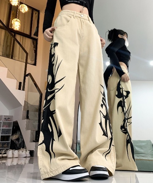 SHEENA(シーナ)の「サイドトライバルプリントワイドパンツ(デニムパンツ・レディース・ベージュ・S/M/L)」の3枚目の写真