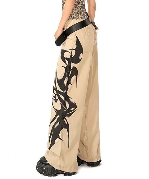 SHEENA(シーナ)の「サイドトライバルプリントワイドパンツ(デニムパンツ・レディース・ベージュ・S/M/L)」の20枚目の写真