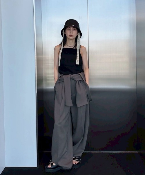 Ameri（アメリ）の「NEW ERA×Ameri LOGO TAPE BUCKET HAT（ハット