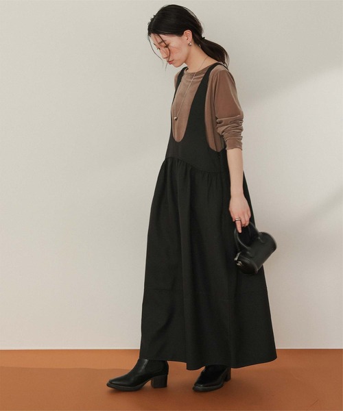 titivate（ティティベイト）の「Uネックコクーンシルエットジャンパースカート（ジャンパースカート・レディース・ベージュ/ブラック/チャコール・SP/S/M/L）」の2枚目の写真