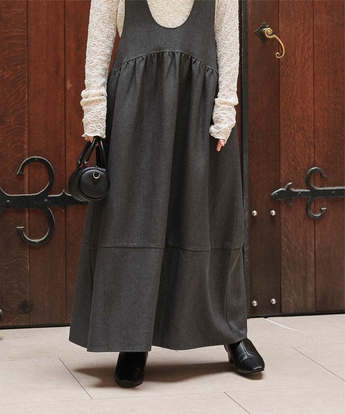 titivate（ティティベイト）の「Uネックコクーンシルエットジャンパースカート（ジャンパースカート・レディース・ベージュ/ブラック/チャコール・SP/S/M/L）」の17枚目の写真