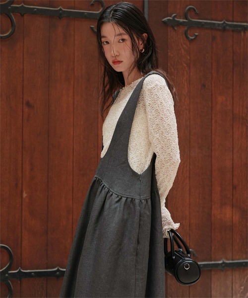 titivate（ティティベイト）の「Uネックコクーンシルエットジャンパースカート（ジャンパースカート・レディース・ベージュ/ブラック/チャコール・SP/S/M/L）」の19枚目の写真