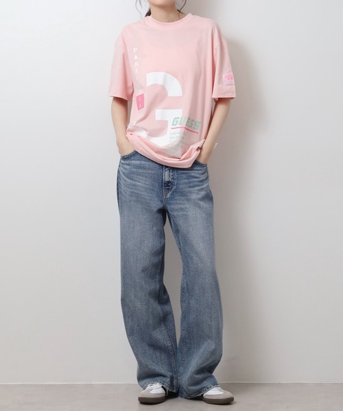 Guess（ゲス）の「GUESS ELISA T-SHIRT TEEシャツ（Tシャツ/カットソー・レディース・ホワイト/エメラルドブルー/ピンク・S/M）」の8枚目の写真