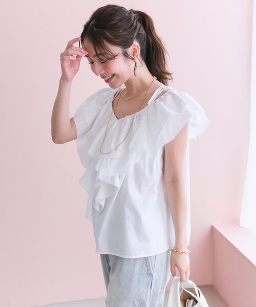 La boutique BonBon(ラブティックボンボン)の「コットンシルクラッフルブラウス(シャツ/ブラウス・レディース・ブルー/ホワイト/ピンク/ネイビー・FREE)」の7枚目の写真